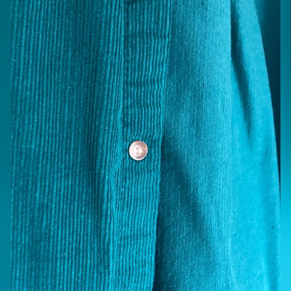 Green corduroy shirt - Picture 3 of 9